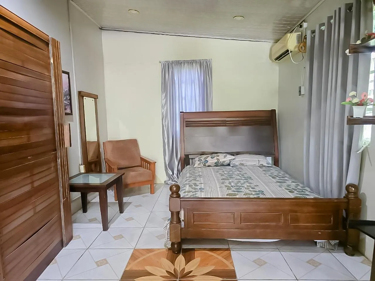 Resort Tuck'Tt Away Hotel Arima Trinidad And Tobago