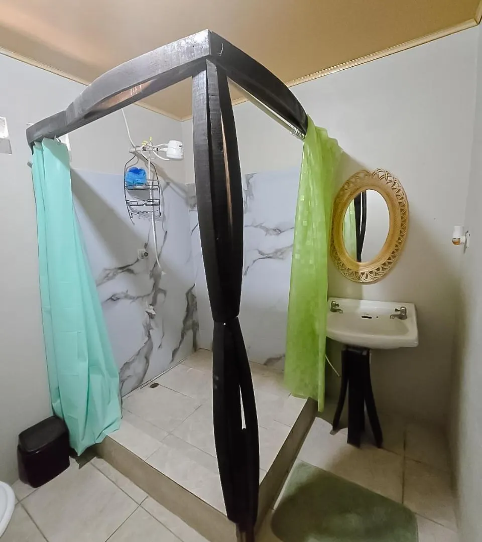 Tuck'Tt Away Hotel Arima